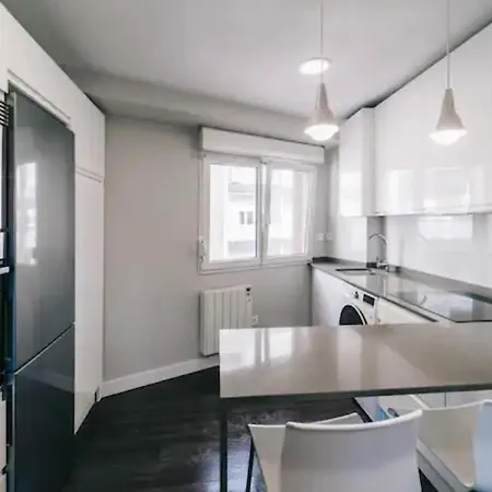 Numa Para 4 Apartment Gijon