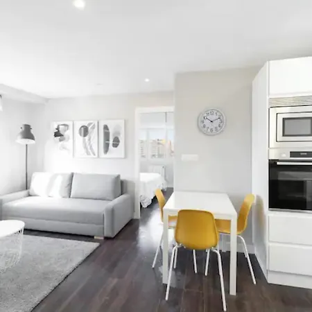 Numa Para 4 Apartment Gijon